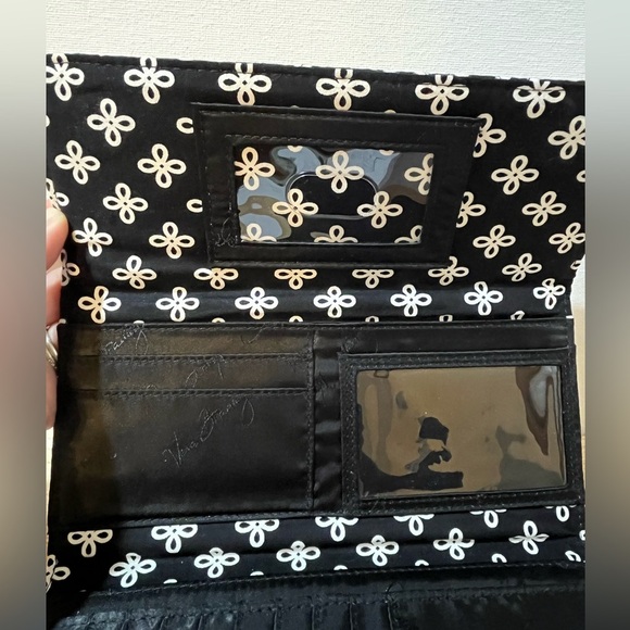 VERA BRADLEY TRIFOLD BLACK WHITE GREY RETIRED CONCERTO QUILTED WALLET - Picture 9 of 11